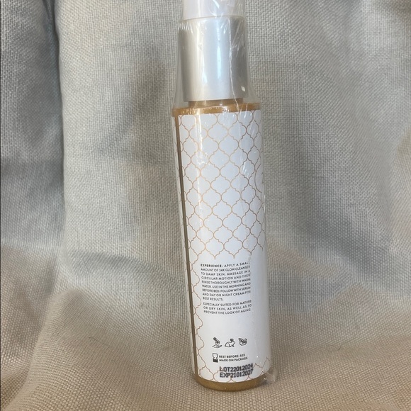 Moroccan Elixir 24K Glow - Gold Skincare - Picture 2 of 16